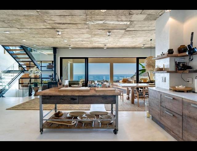 5 BEDROOM PROPERTY TO RENT IN LLANDUDNO